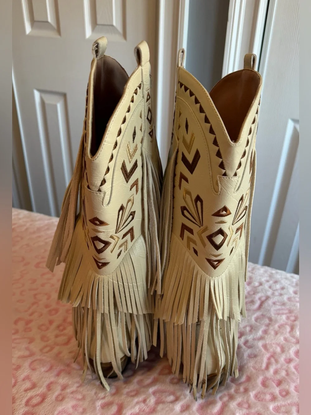 Cowgirl Western Boots Fringe Tassel
Chunky High Heels Mid Calf
Slip On Women’s - Picture 6 of 12